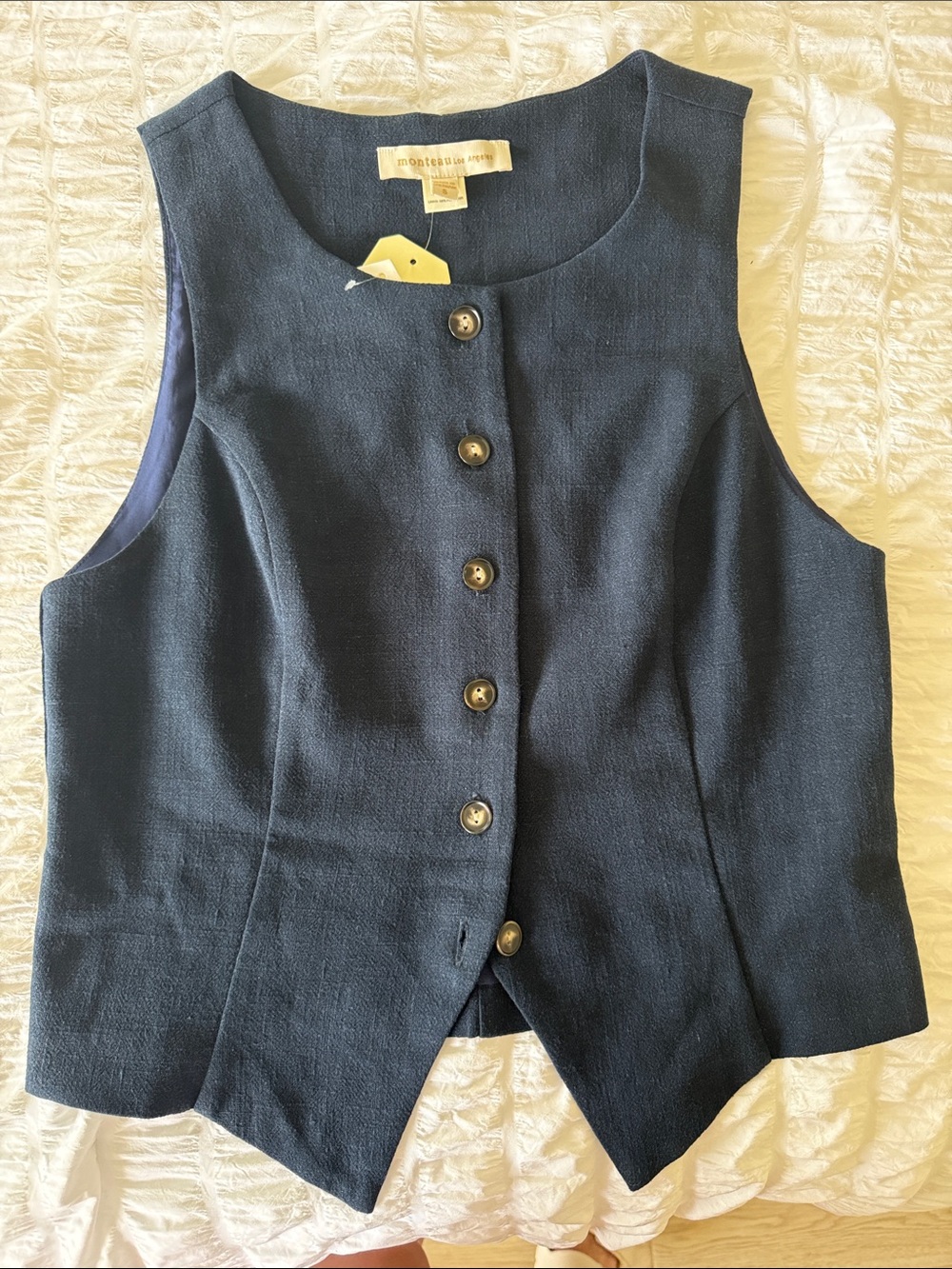 Monteau Los Angeles Classic Button Front Linen Blend Vest